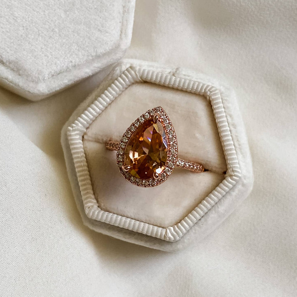 Jewelry - Rose Gold Morganite Pear Diamond Ring